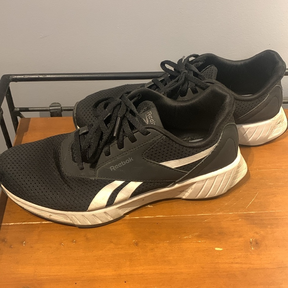 Reebok Black And White Light Sneakers